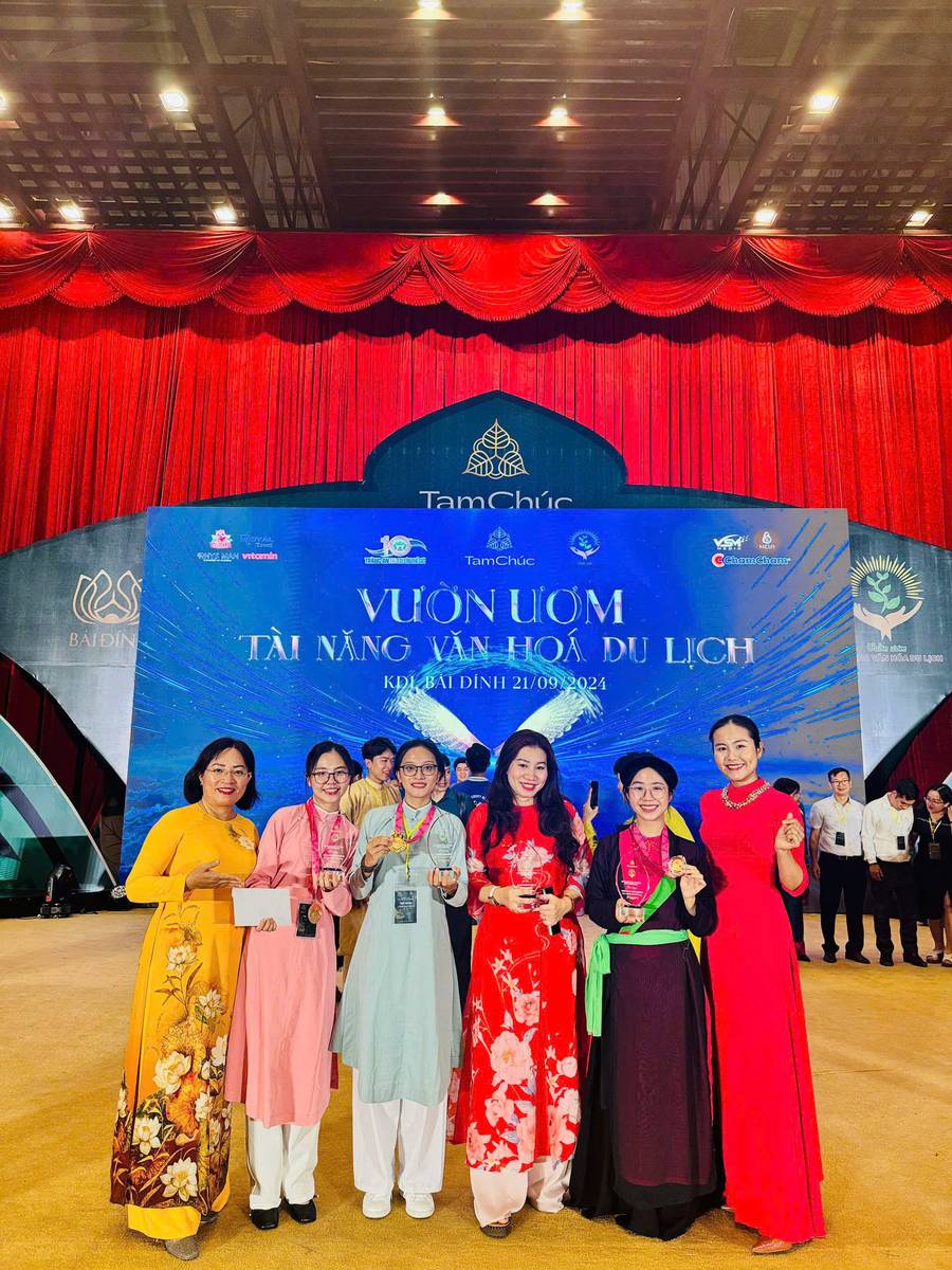 Khoảnh khắc Mùa 4