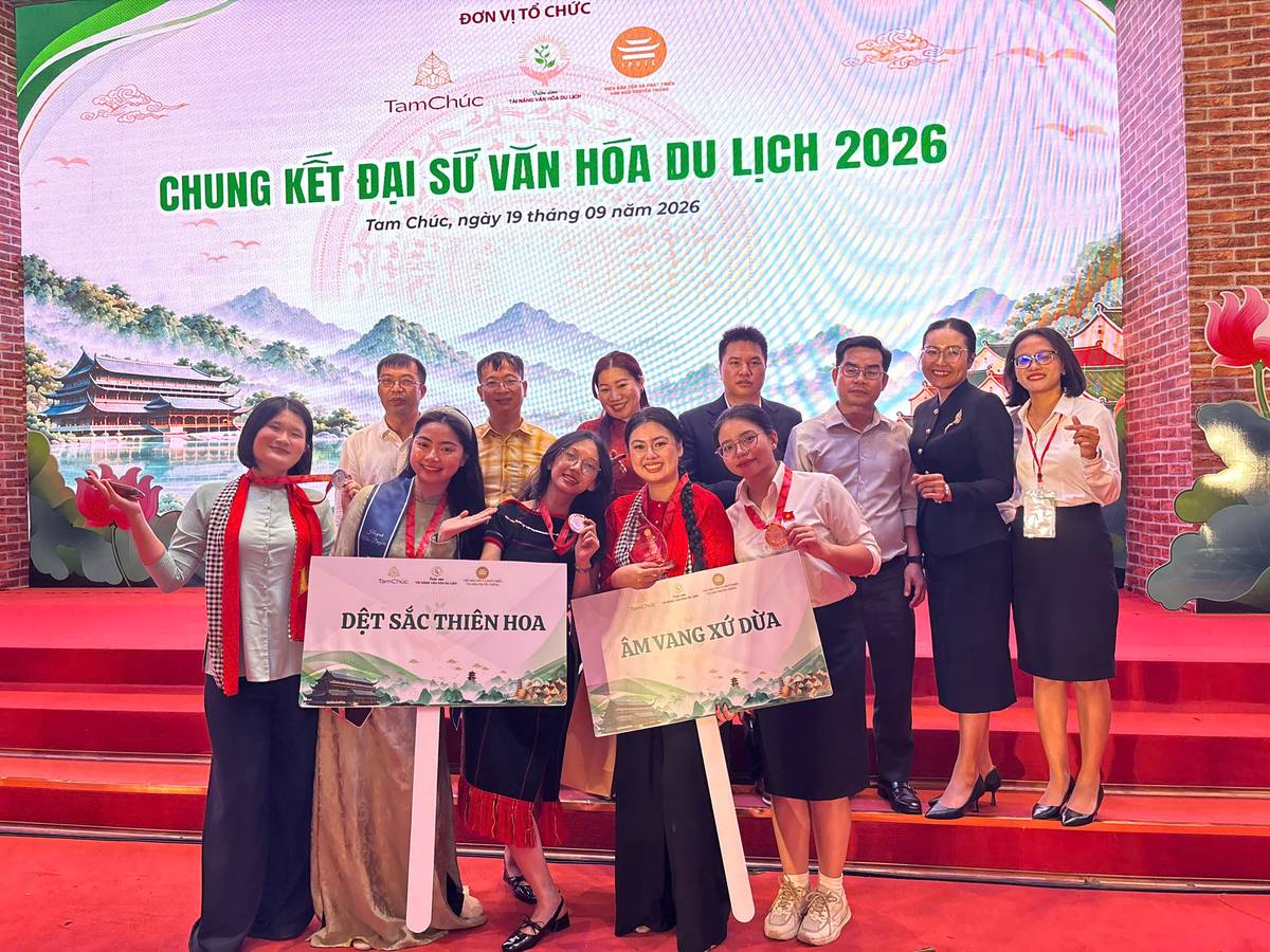 Khoảnh khắc Mùa 6