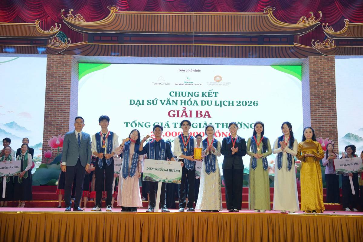 Khoảnh khắc Mùa 6